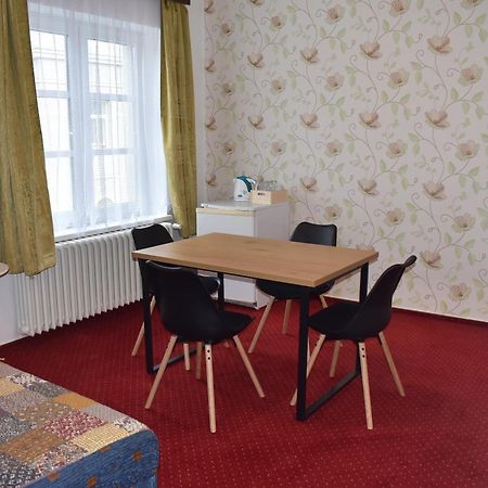 Hotel Grand Танвалд Екстериор снимка
