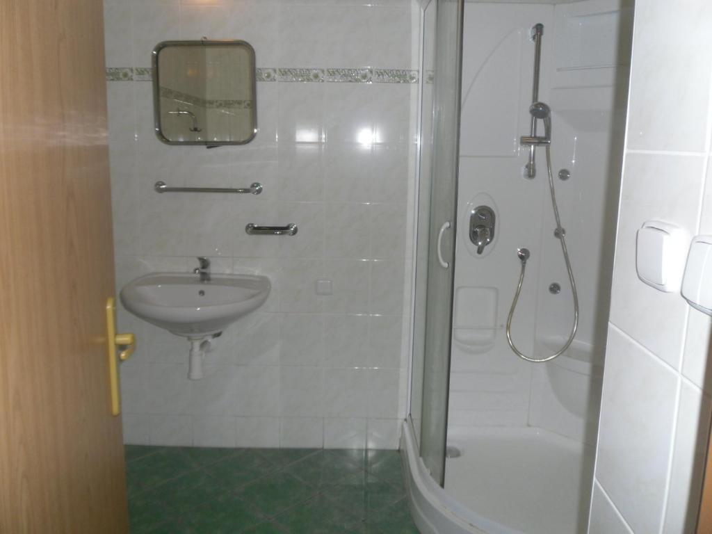 Hotel Grand Танвалд Стая снимка