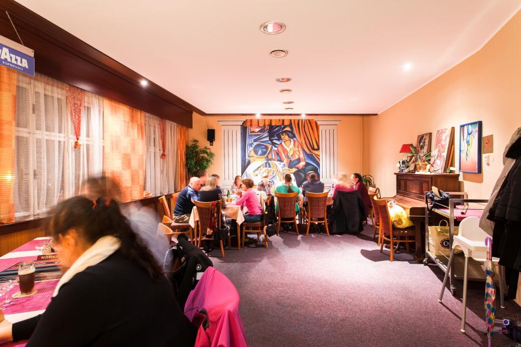 Hotel Grand Танвалд Екстериор снимка
