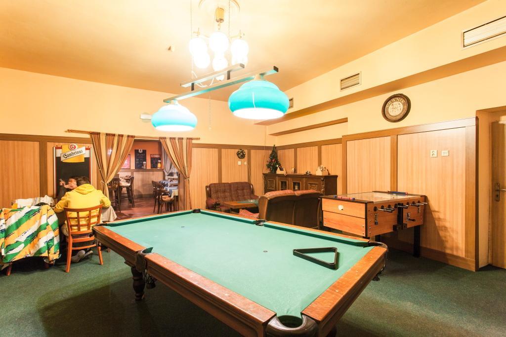 Hotel Grand Танвалд Екстериор снимка